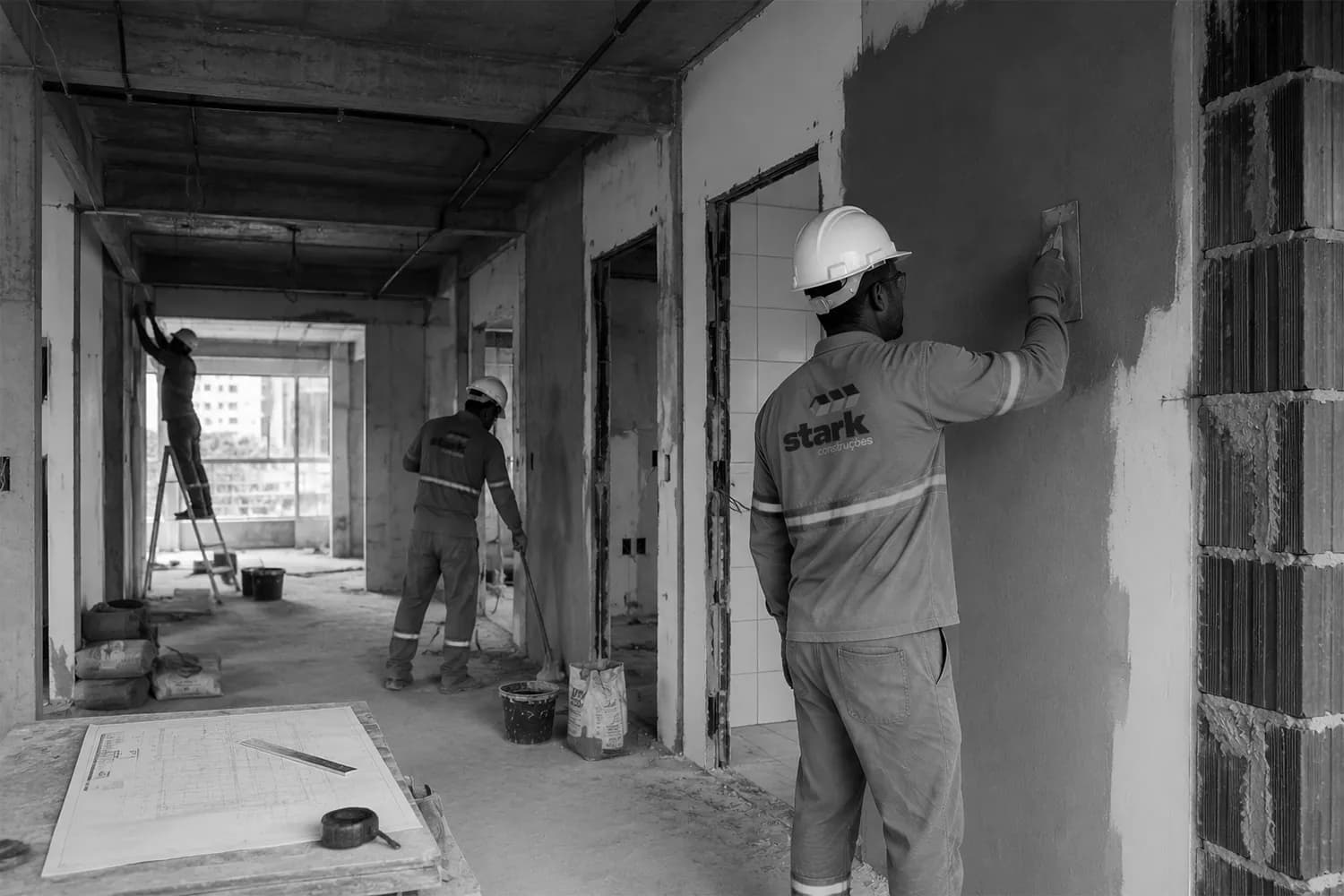 Obras básicas e de acabamento